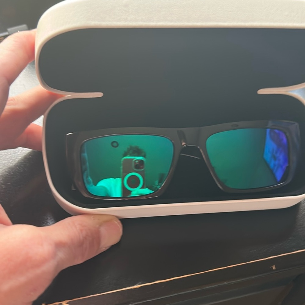 Calvin Klein Jeans Sunglasses CKJ22635S-001-54 & Hard White Case